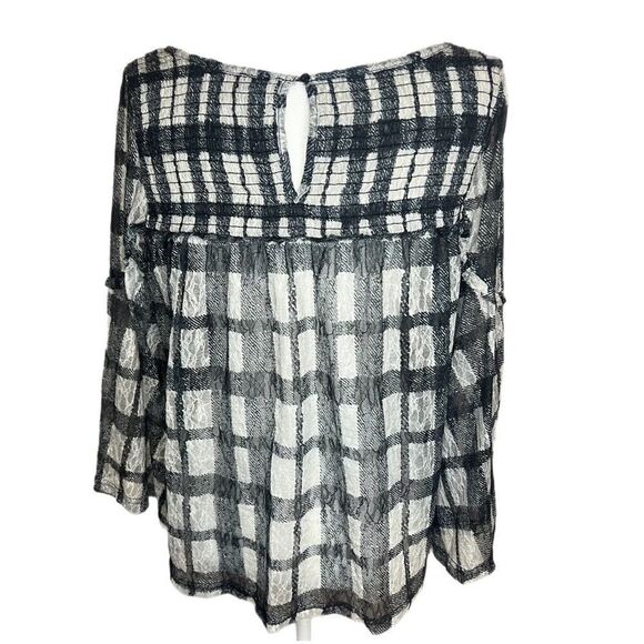 Anthropologie Akemi + Kin Blouse. Black and White Lace. Sz M. Great Condition! - Picture 7 of 13